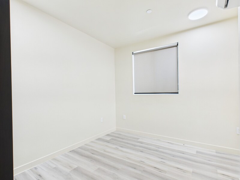 Building Photo - 8453 Langdon Ave