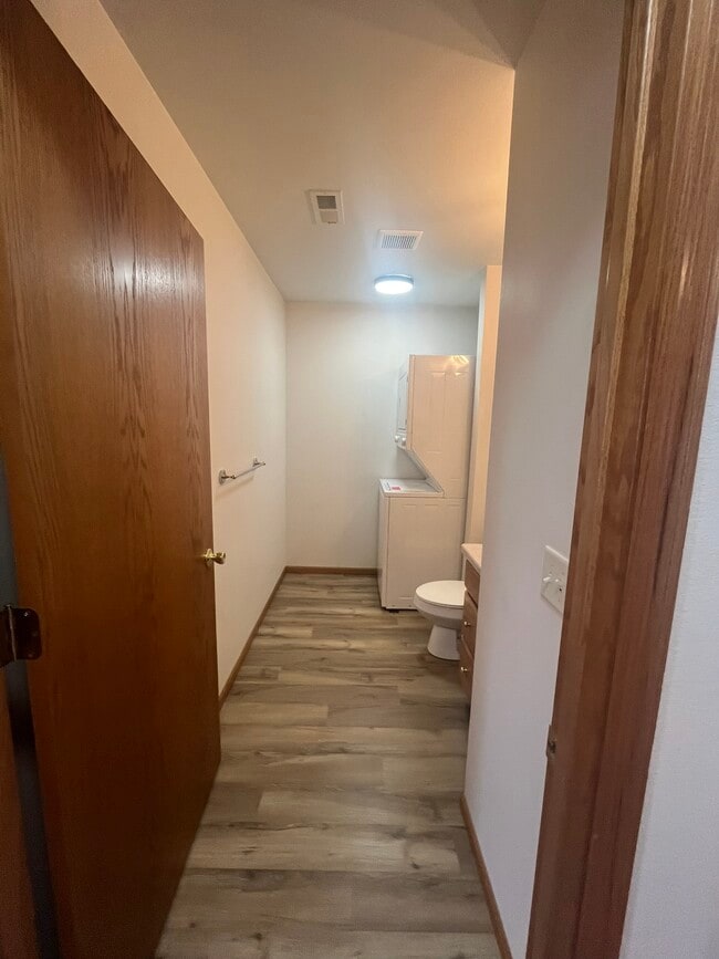 Building Photo - 1222 Mark Ave