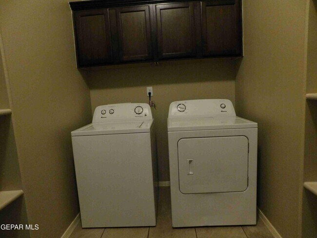 Building Photo - 14628 Rockbridge