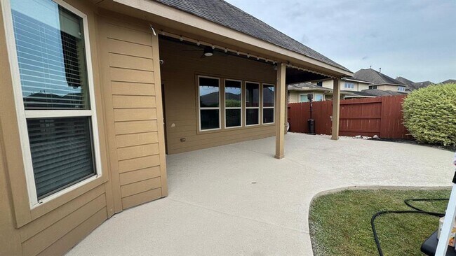 Building Photo - 9131 Basin Ridge Ln