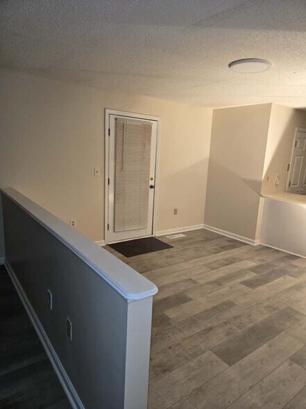 Dining room - 314 W Gordon St
