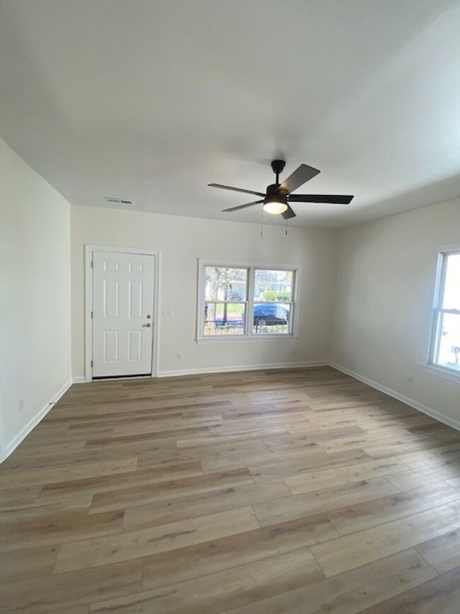 Building Photo - Welcome to this newly remodeled 4-bedroom,...