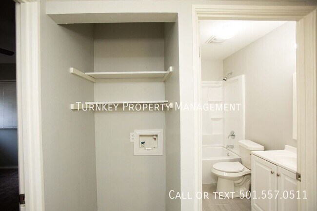 Building Photo - 6 Edgemont Dr