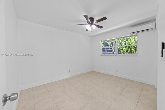 Building Photo - 2457 NE 183rd St