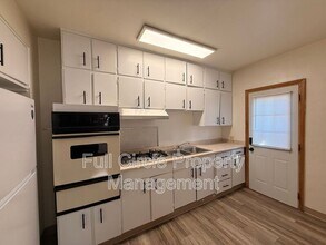 Building Photo - 2415 F St