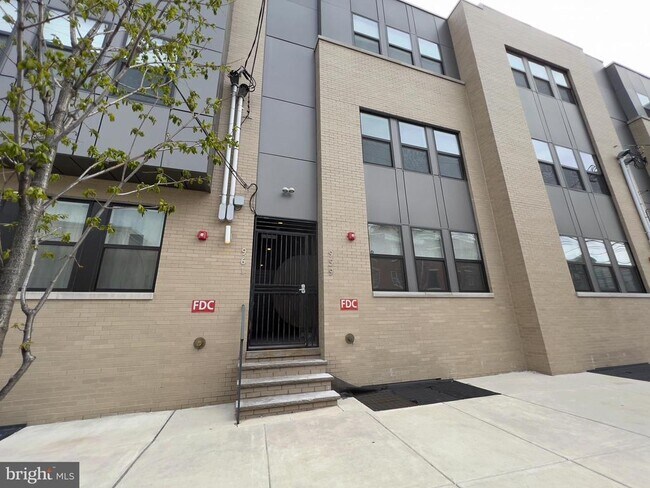 Primary Photo - 959 Shackamaxon St