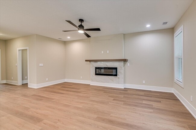 Building Photo - 3094 Banter Dr