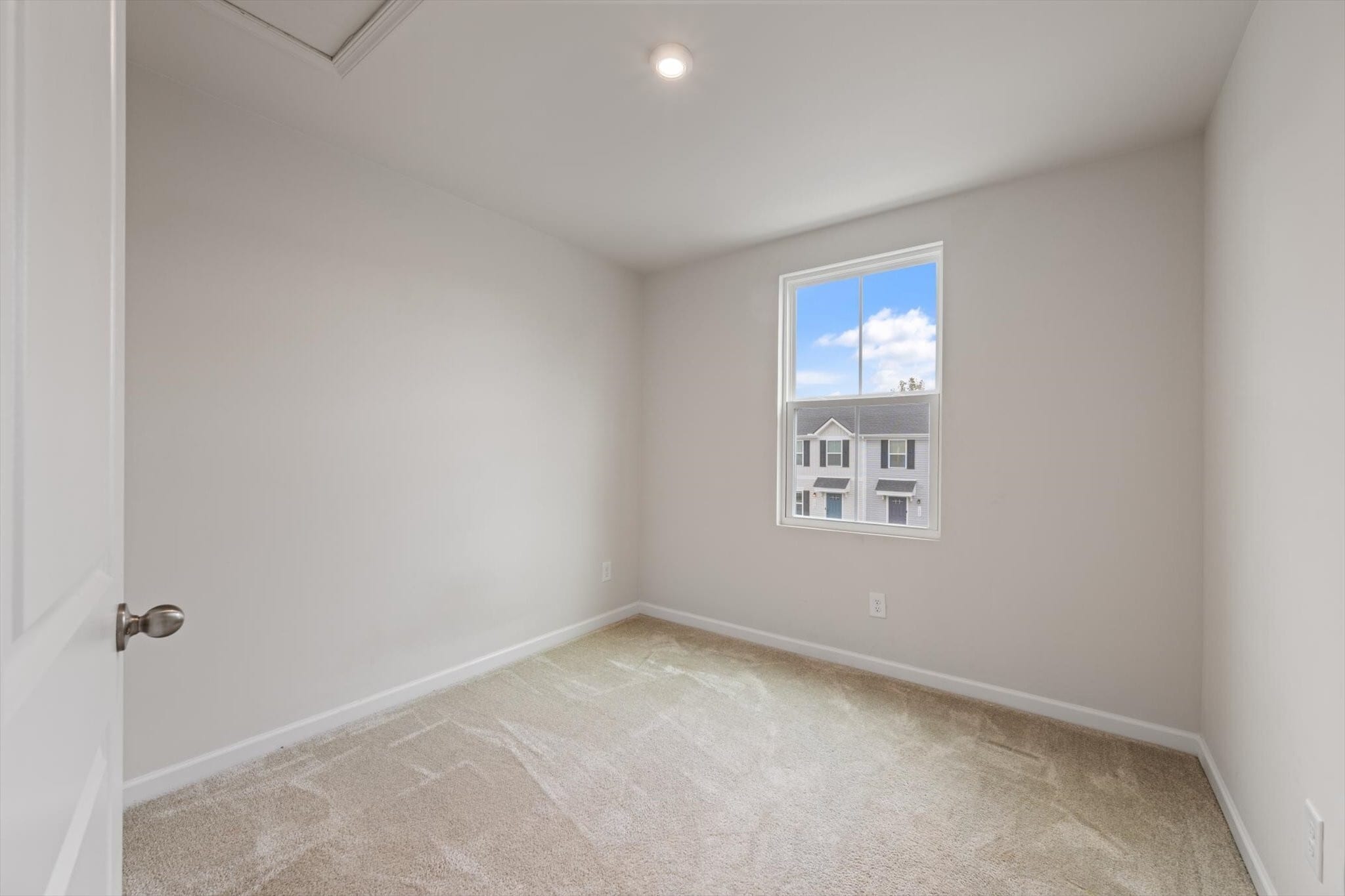 Building Photo - 1607 Mountain Ash Ln