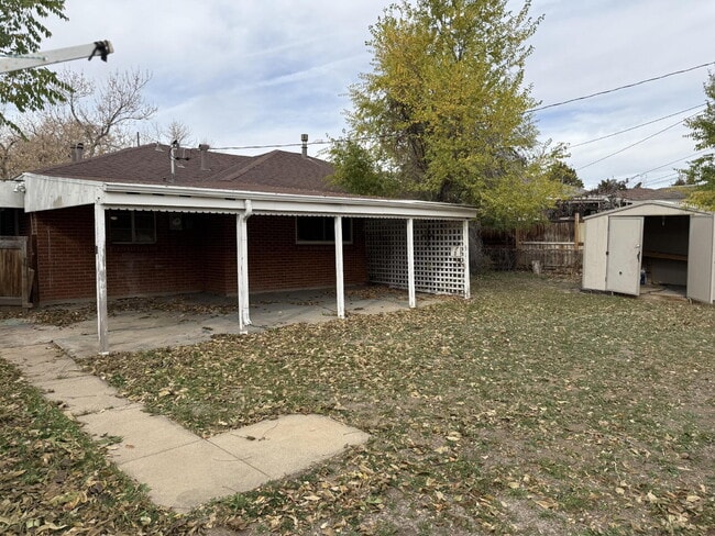 Building Photo - Charming 3 bed/2 bath house in the Heart of Thornton!