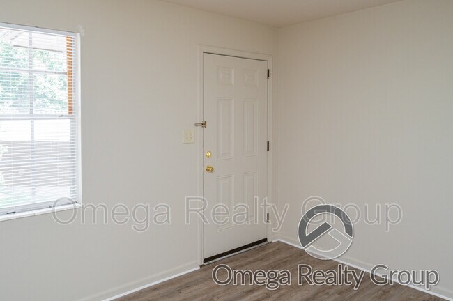 Building Photo - 2020 High School Rd