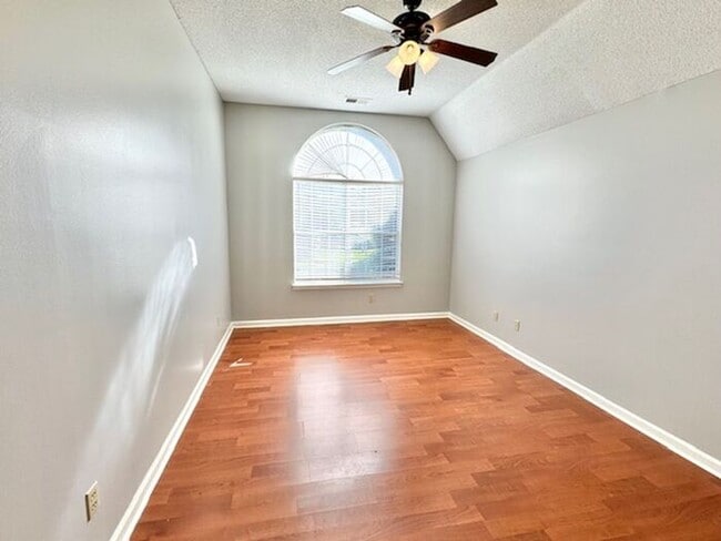 Building Photo - Move In Special! Now Leasing a 3 Bedroom With Bonus Room in Olive Branch