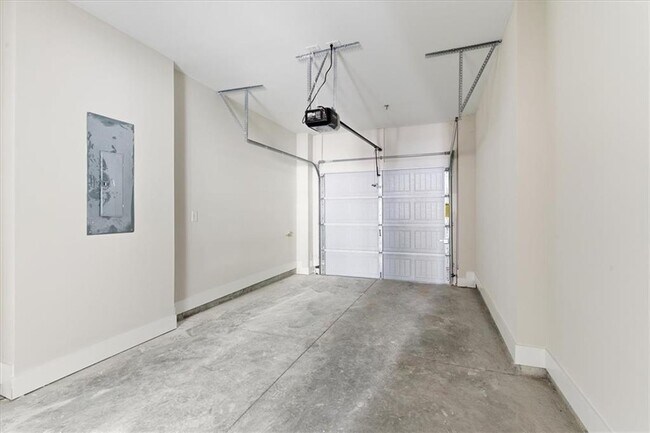 Building Photo - 742 Urban Grange Way