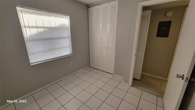 Building Photo - 1904 Honour Rd