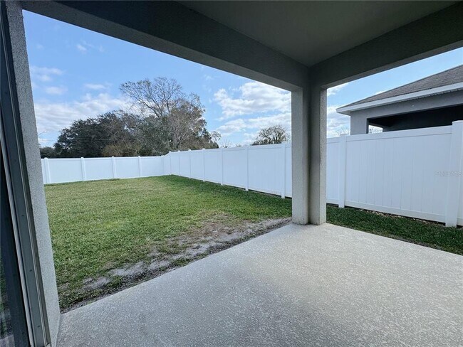 Building Photo - 1805 Rain Lily Pl