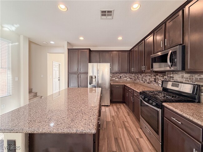 Building Photo - 10733 Mentesana Ave