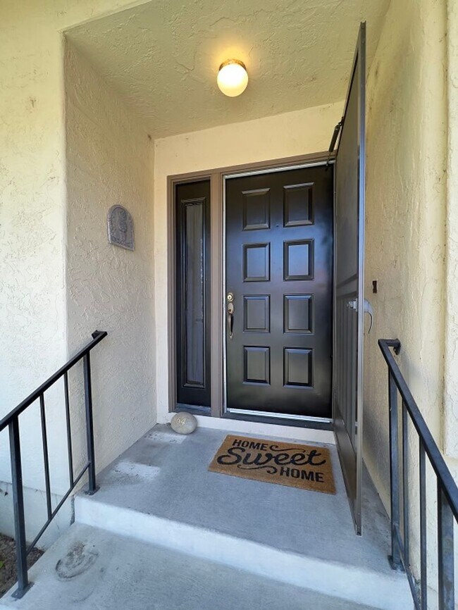 Building Photo - Peaceful Creekside Condo in Napa's Gated Fountain Grove Community