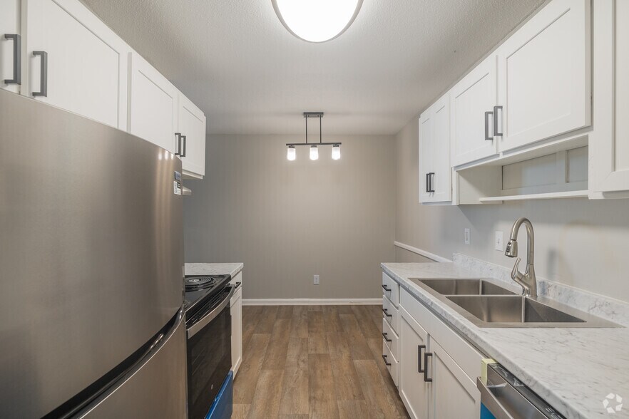 2BR, 1BA - 850SF - Kitchen and Dining Room - Residences at Cooper Bend