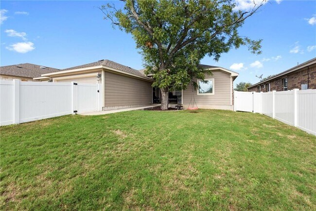 Building Photo - 1802 Discovery Blvd