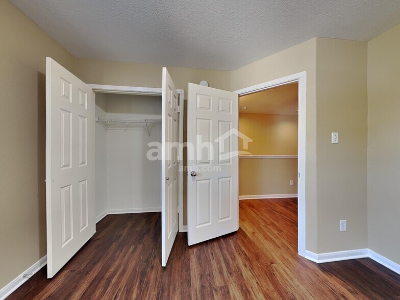 Building Photo - 22927 Lily Creek Dr