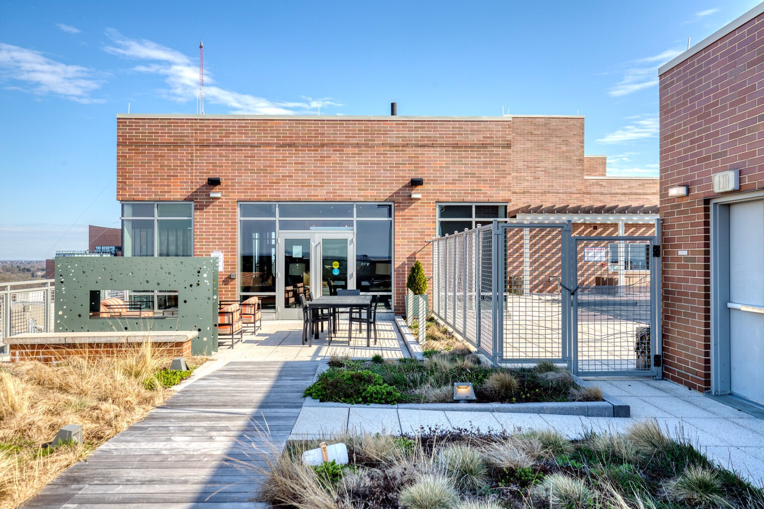 Building Photo - 4850 Rugby Ave