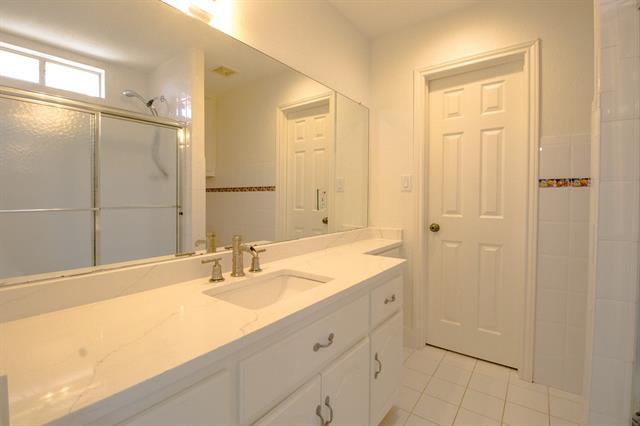 Building Photo - 5738 Deseret Trail