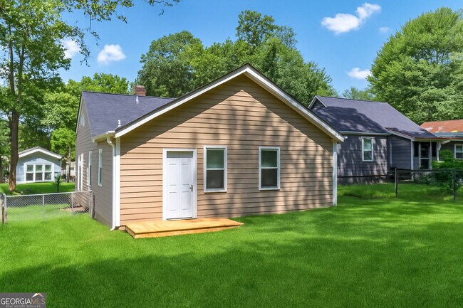 Building Photo - 1160 Mayland Cir SW