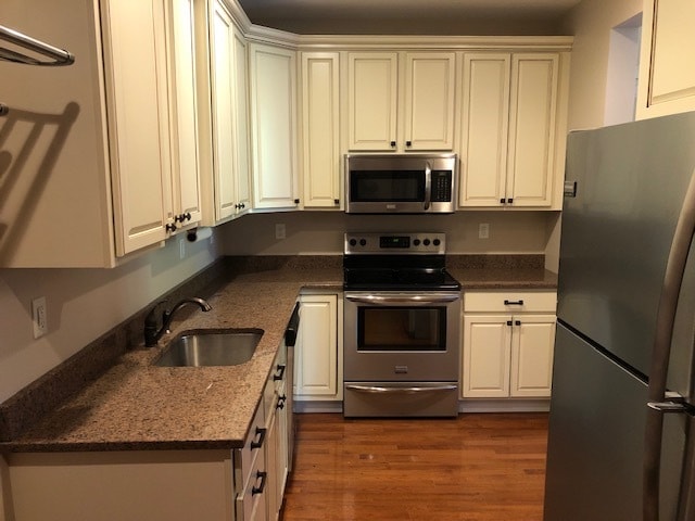 Building Photo - 249 Islington St