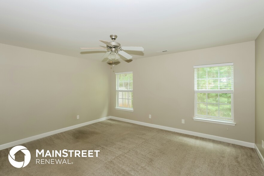 Building Photo - 4148 Broadstairs Dr SW