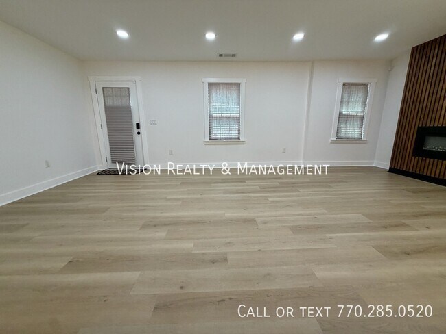 Building Photo - 1255 Campbellton Rd SW