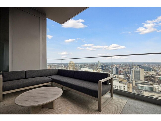 Building Photo - 255 Hennepin Ave