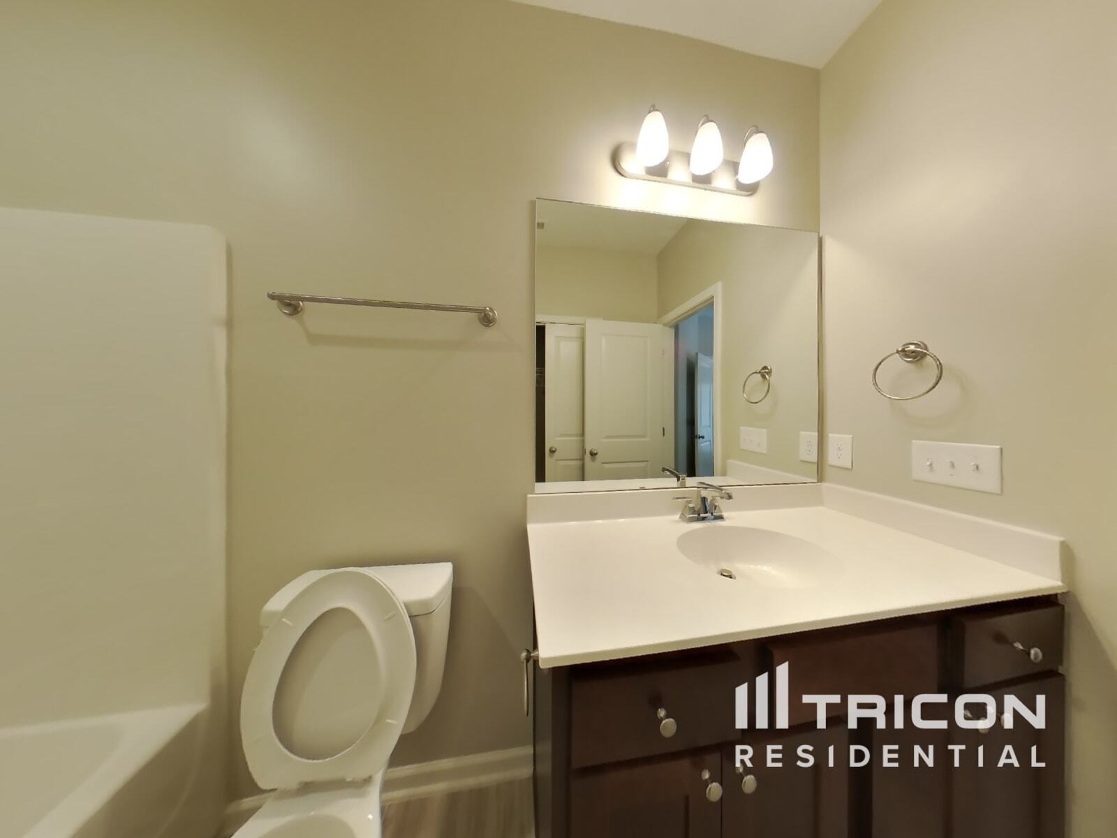 Building Photo - 133 Hickory Station Ln