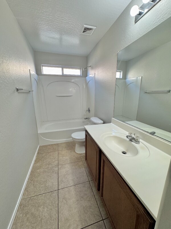Building Photo - 1337 E Stirrup Ln