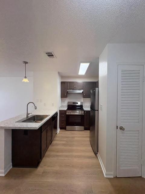 Building Photo - 100 Kazmira Ct