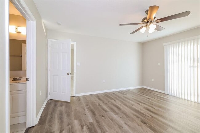 Building Photo - 657 Koala Ct