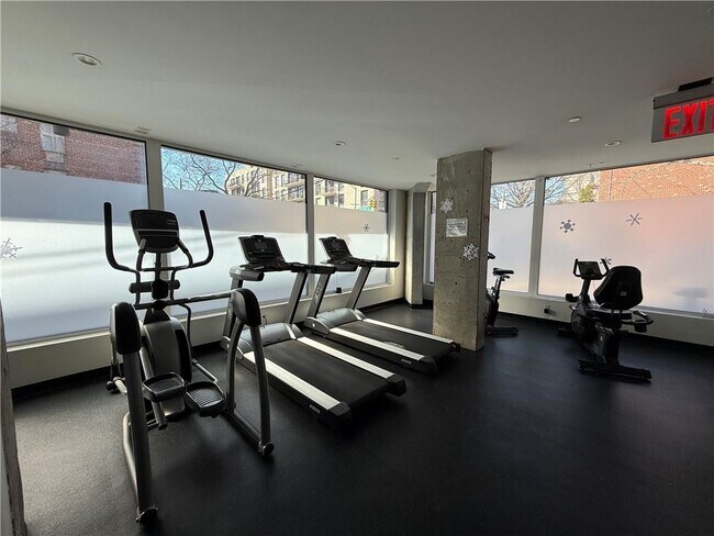 Building Photo - 651 New York Ave