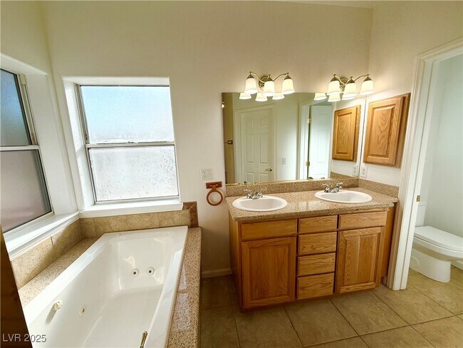 Building Photo - 1721 S Blagg Rd