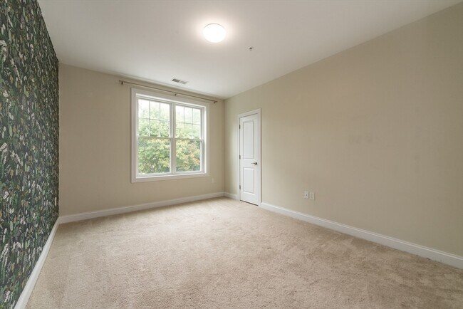 Building Photo - 130 Tremont St