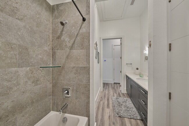 Building Photo - 199 Waterpoint Ct