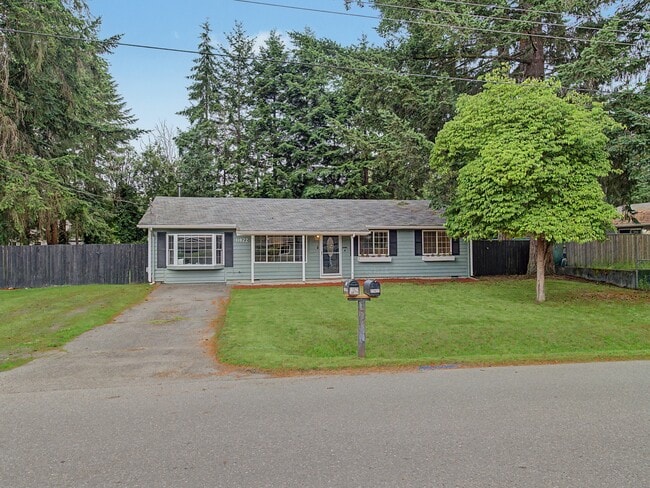 Building Photo - 11822 Carter Ave SW