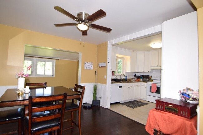 Building Photo - Wonderful Home in the Heart of My Old Arli...