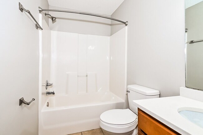 Building Photo - 6819 Kerry Valley Ln