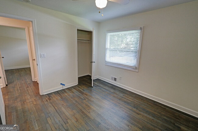 Building Photo - 4985 Crowe Dr SE