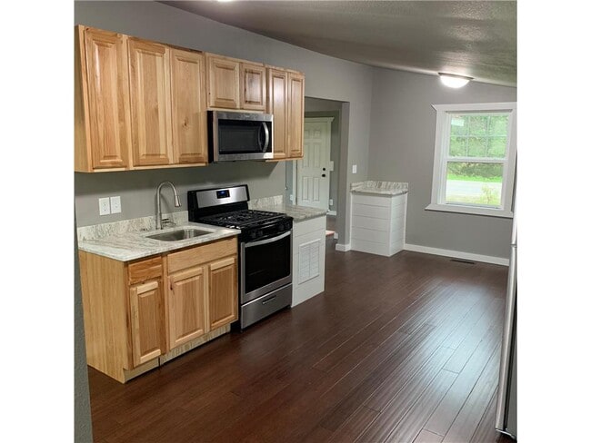 Building Photo - 4362 Green Gables Rd NW