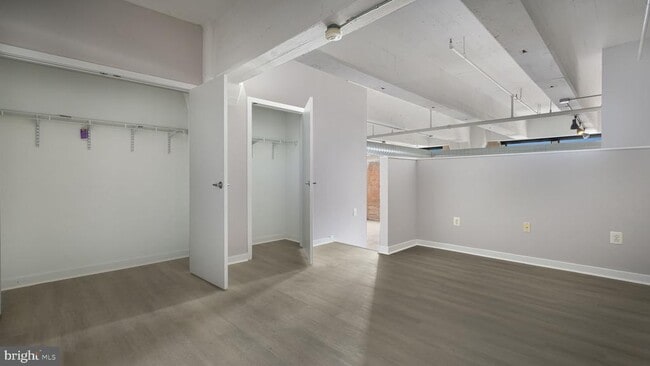 Building Photo - 444 N 4th St
