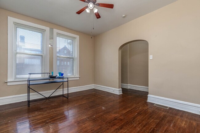 Building Photo - 5875 Washington Blvd