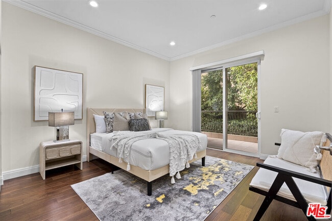 Building Photo - 4848 Wilshire Blvd