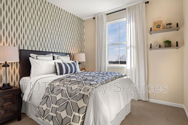 Building Photo - 4445 Rhone Walk