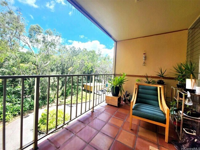 Building Photo - 95-273-273 Waikalani Dr