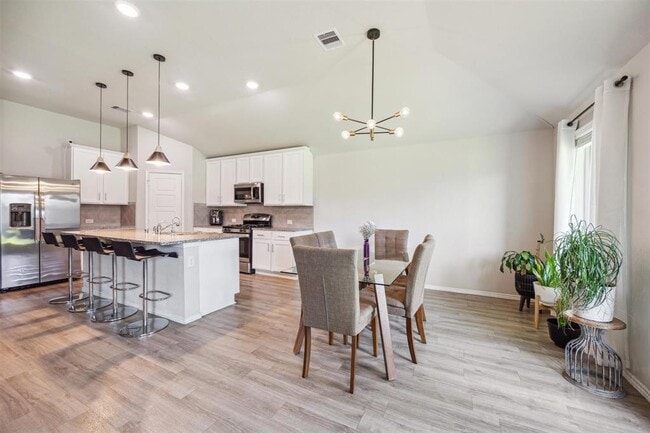 Building Photo - 6414 Fiddlewood Thicket Ln
