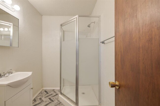 Building Photo - 1133 Stubbeman Ave